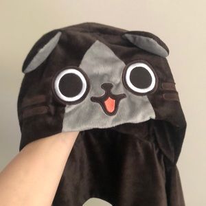 Capcom hat with scarf/hand warmers